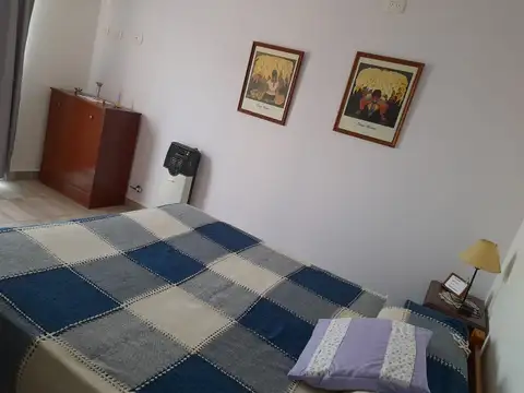 Casa en Alquiler Temporal con 1 cochera