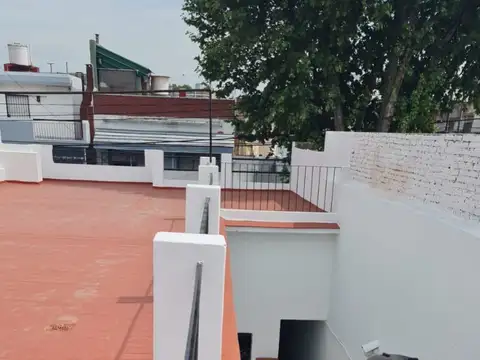 Galpon en Venta en Pompeya, USD 250.000