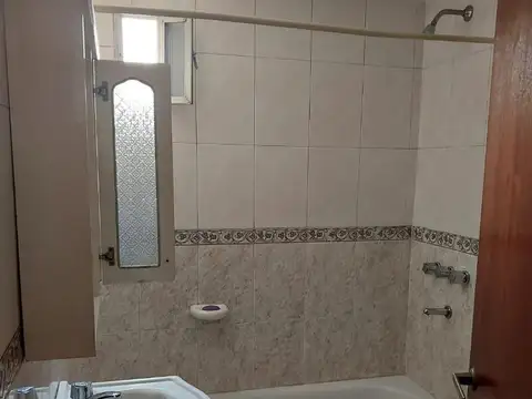 Peron 1600, Piso 3º