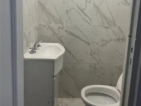 Local en Venta en Recoleta, USD 200.000