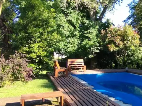 Av. de  Circunvalación del Campo 100