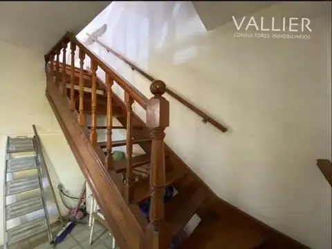 Casa 6 ambientes con 3 baños