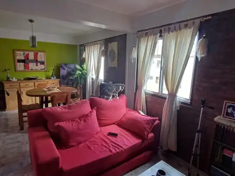 Departamento 5 ambientes con 1 baño