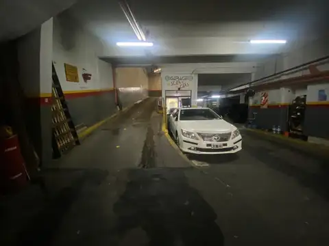 Galpon en Venta en Chacarita, USD 790.000