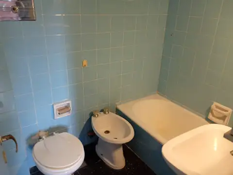 Depto de 3 Ambientes. C/Frente