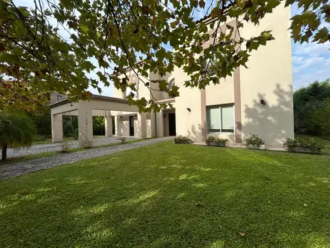 Casa en Venta en La Alameda, Nordelta. 4 Dormitorios.