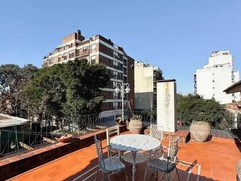 Venta Casa en Planta Alta. Terraza, Parrilla. 4/5 ambientes, San Isidro Centro.