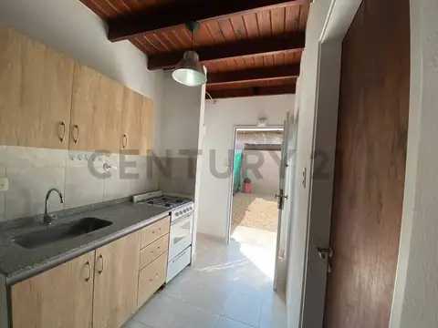 Lucio Mansilla 7100, Piso 0