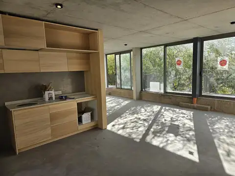 Pedro I Rivera  al 5700