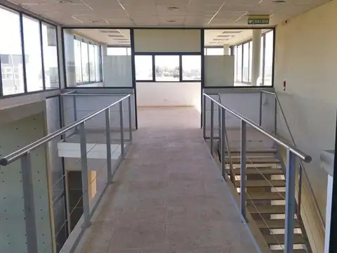 Nave Industrial en Alquiler 4700m m2 en Parque Industrial Campana. Opción en Leasing