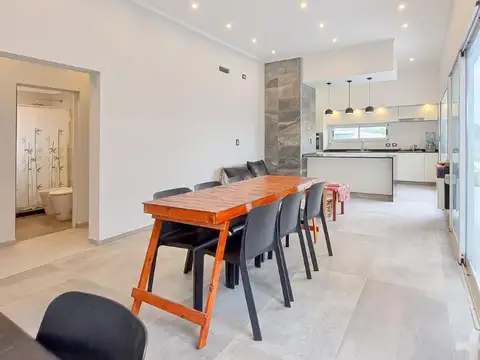 Casa en Venta en Funes, USD 249.000