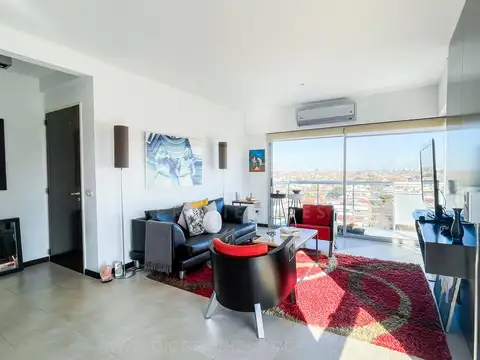 Av. Maipu  al 3800, entre diaz velez y debenedetti