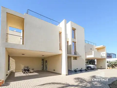 Casa en Venta en Puerto Roldan, USD 500.000