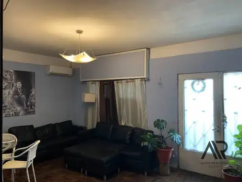 Venta Padrón Construido Con Renta Peñarol