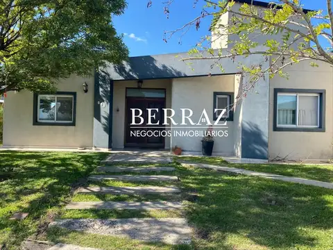 Casa Venta 3 Dormitorios Barrio Santa Isabel Lote de 613 A la Laguna , m2 Escobar