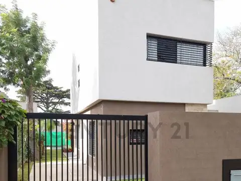 453 entre 2 C y 21 D 1500, Piso 0