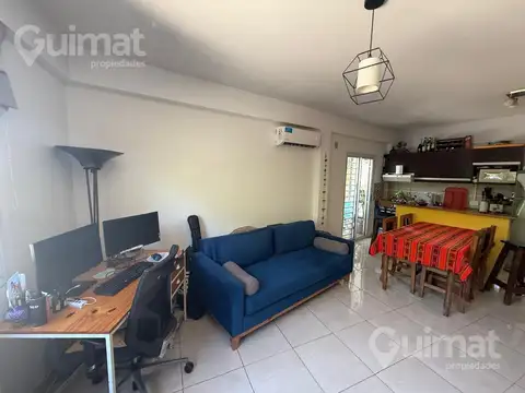 Depto Tipo Casa en Venta 8 años
