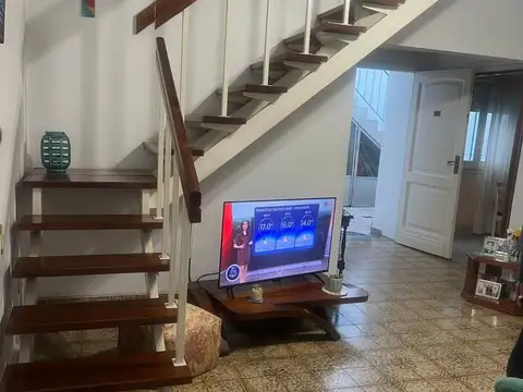 Depto Tipo Casa en Venta 35 años