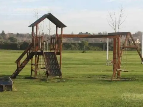 Terreno en Venta en El Cantón - Barrio Golf, USD 140.000