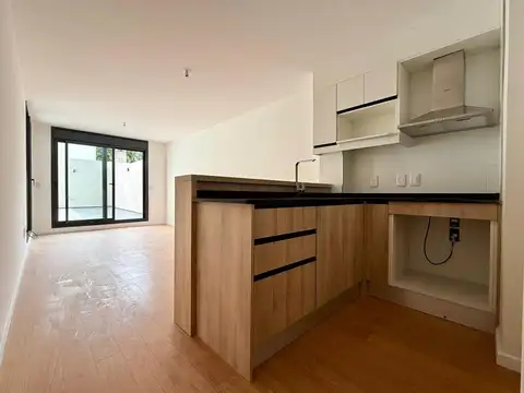 Venta apartamento Pta Carretas 1 dorm patio garaje