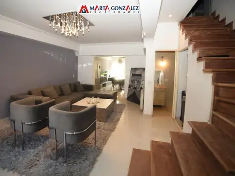 Casa en Venta en Villa Sarmiento, USD 330.000