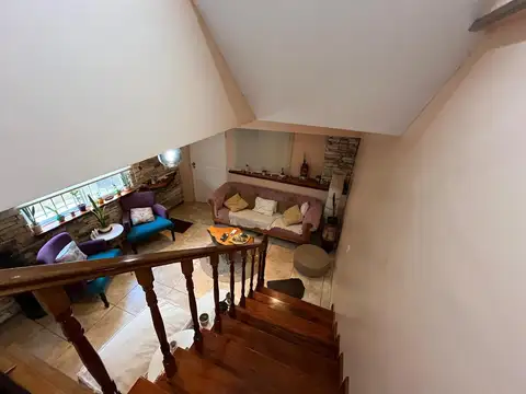 Depto Tipo Casa 3 ambientes con 2 baños