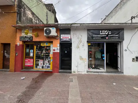 Locales y vivienda en venta en José León Suarez!