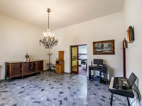 Venta casa 4 ambientes cochera terraza Flores