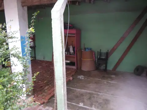 Casa 3 ambientes con 2 baños