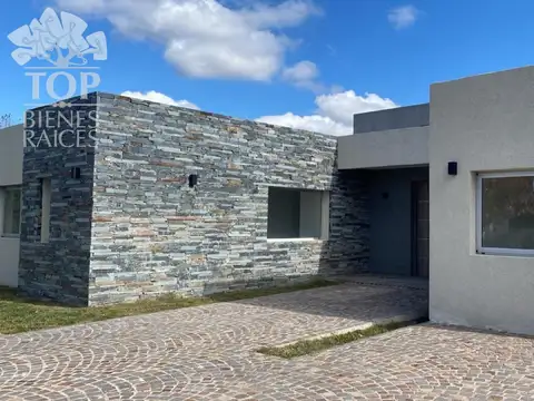 casa-Venta-Haras -Santa María-Escobar