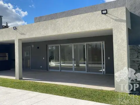 Casa en  venta Haras Santa María