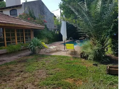 Casa 4 ambientes con 1 baño