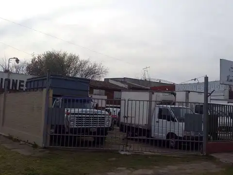 Galpon en Venta en Villa Luzuriaga, USD 650.000