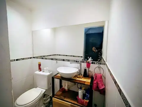 Casa 3 ambientes con 2 baños
