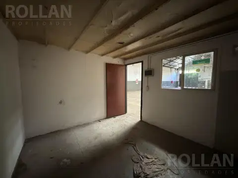 Galpón 430 mts2 cub  en Villa Granaderos de San Martín! VENTA