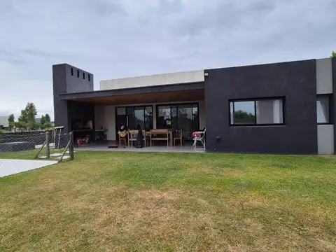 Casa 3 habitaciones con piscina en El Naudir ALQUILER ANUAL