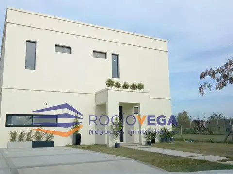 Casa en venta en el Barrio Acacias, Puertos del Lago, Escobar