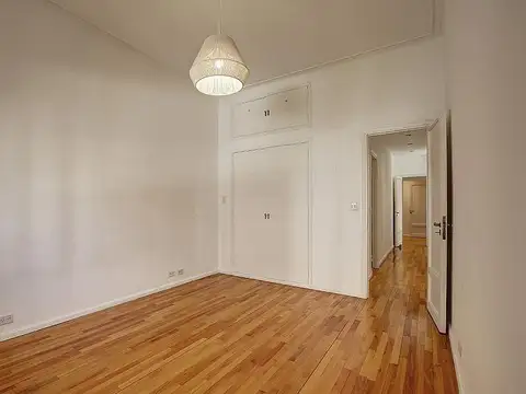 Depto Tipo Casa en Alquiler 90 años