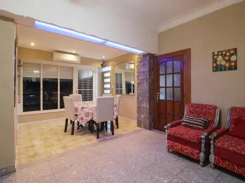 Casa 4 ambientes con 1 baño