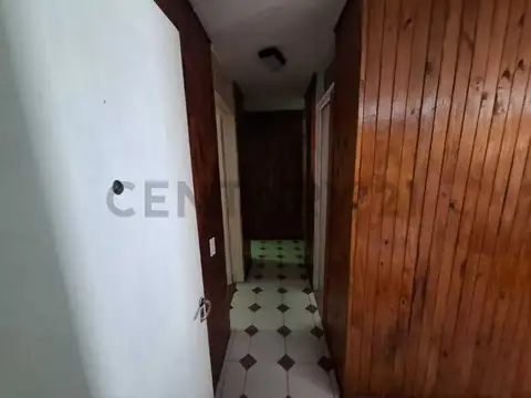 Casa 5 ambientes con 1 baño