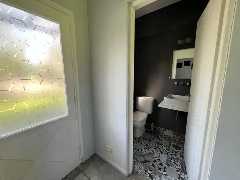 Venta Casa en Bo Septiembre con pileta