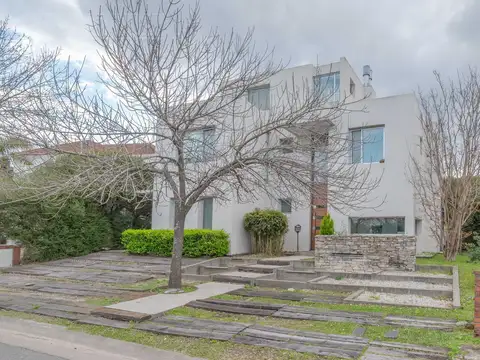 Casa en Alquiler en Nordelta Los Sauces, USD 3.500