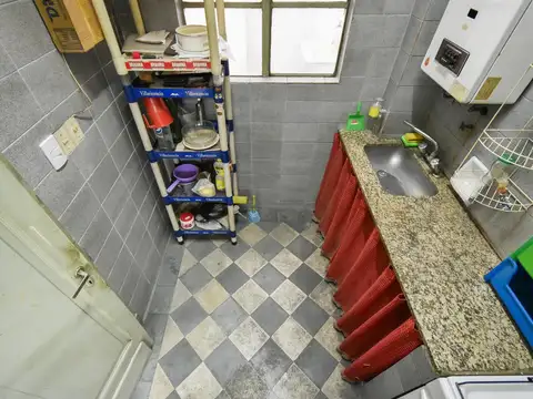 Local en Venta 80 años