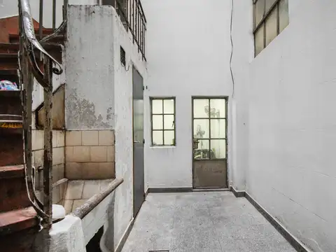 Local en Venta 80 años