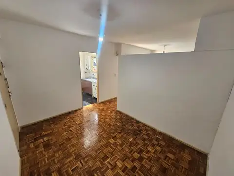 Alquiler - monoambiente (dividido) - Balvanera