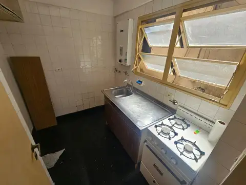 Alquiler - monoambiente (dividido) - Balvanera