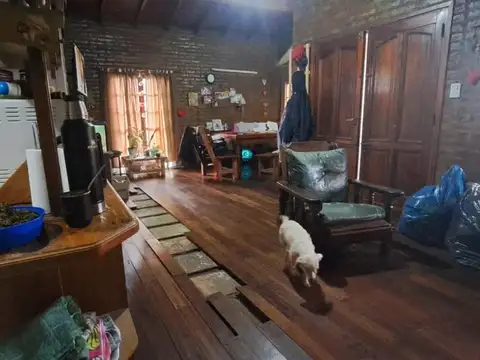 Casa 4 ambientes con 1 baño