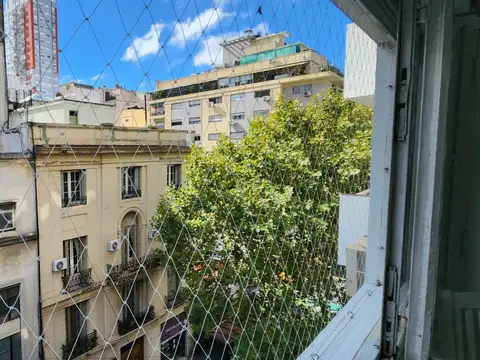 Sarmiento 2200, Piso 5