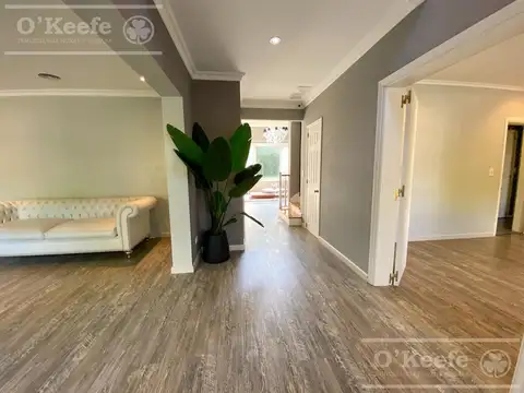 Casa 5 ambientes con 3 baños