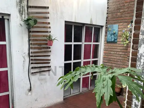 PH EN VENTA LANUS OESTE.